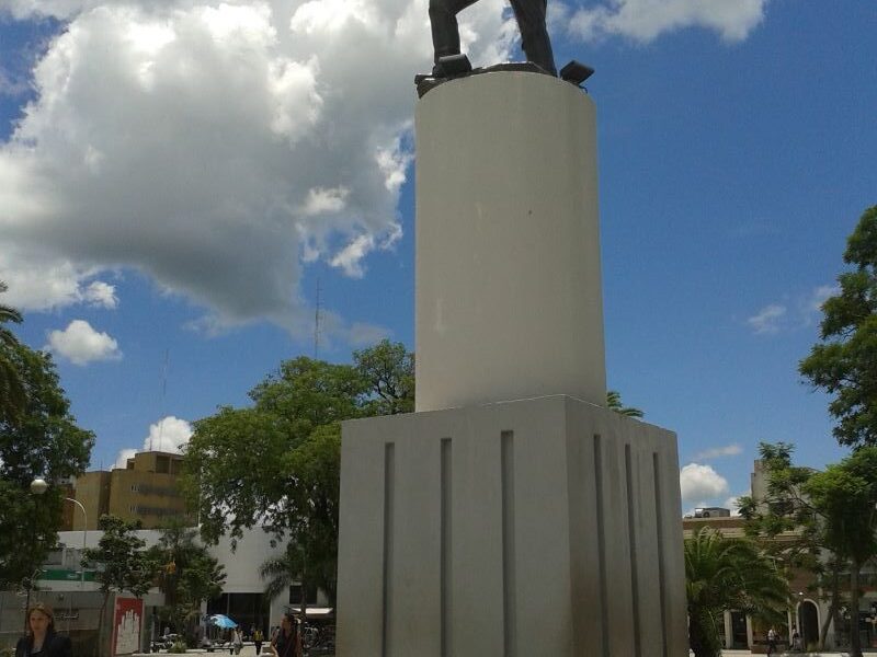 Juan Bautista Cabral Monumento