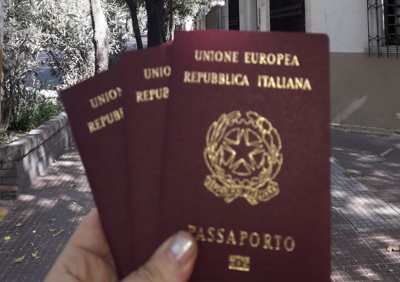 Pasaporte Italiano Pasaportes Frente Consulado0
