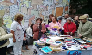 Torta De Libros Festejo Por El Aniversario De La Ciudad