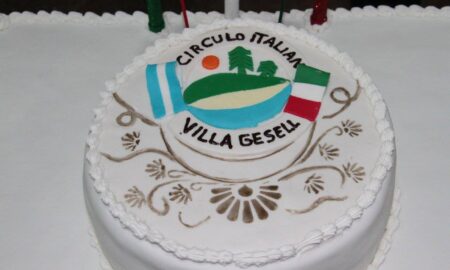 Torta Del Aniversario Del Circulo