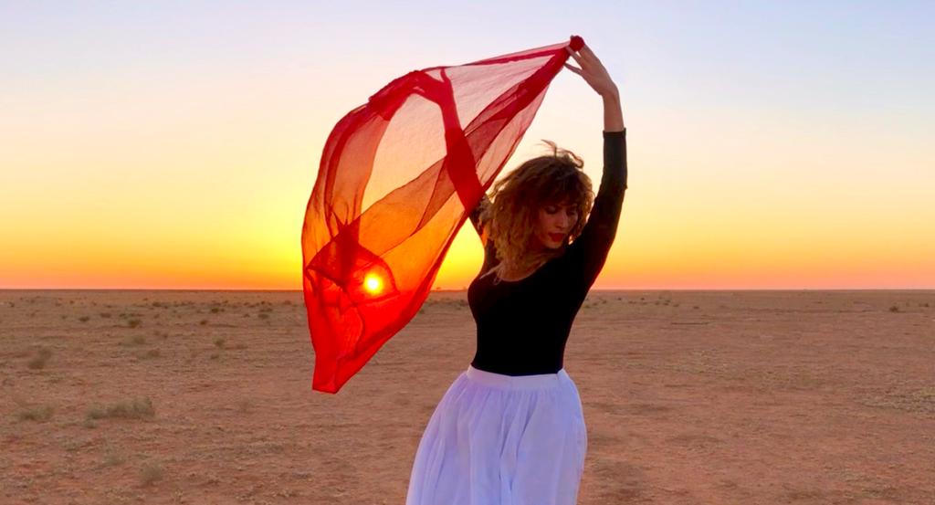 Lucia Scarabino - Lucia Scarabino En Arabia Saudita