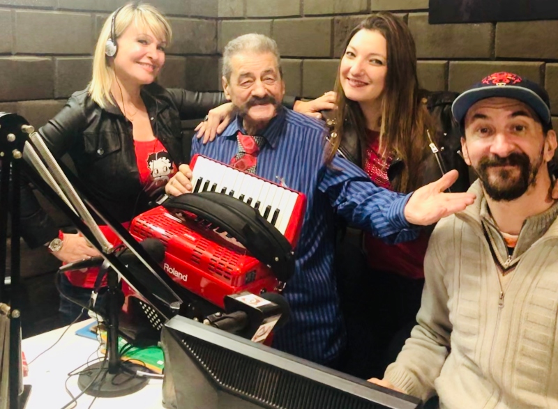 Fabrizia Fioroni - En La Radio