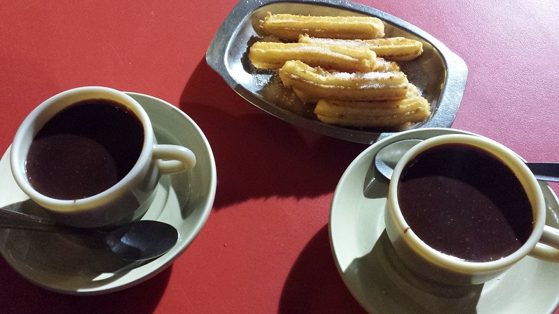 Merienda - Chocolate Y Churros