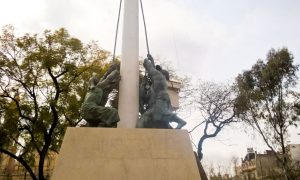 monumento - Bandera