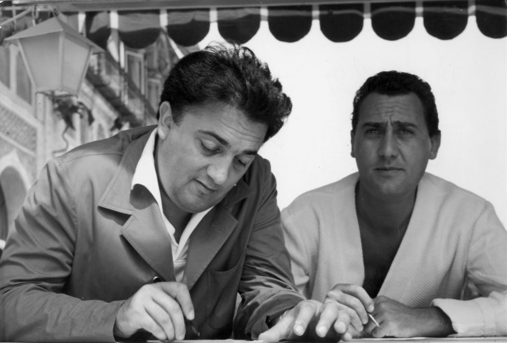 Alberto Sordi - Junto a Federico Fellini