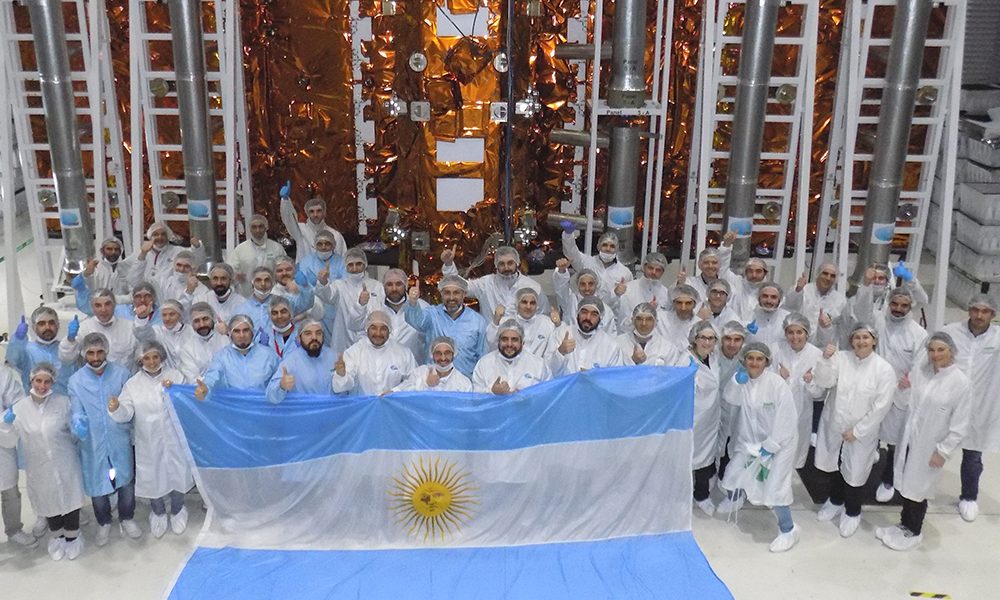 Misión espacial - Italia y Argentina