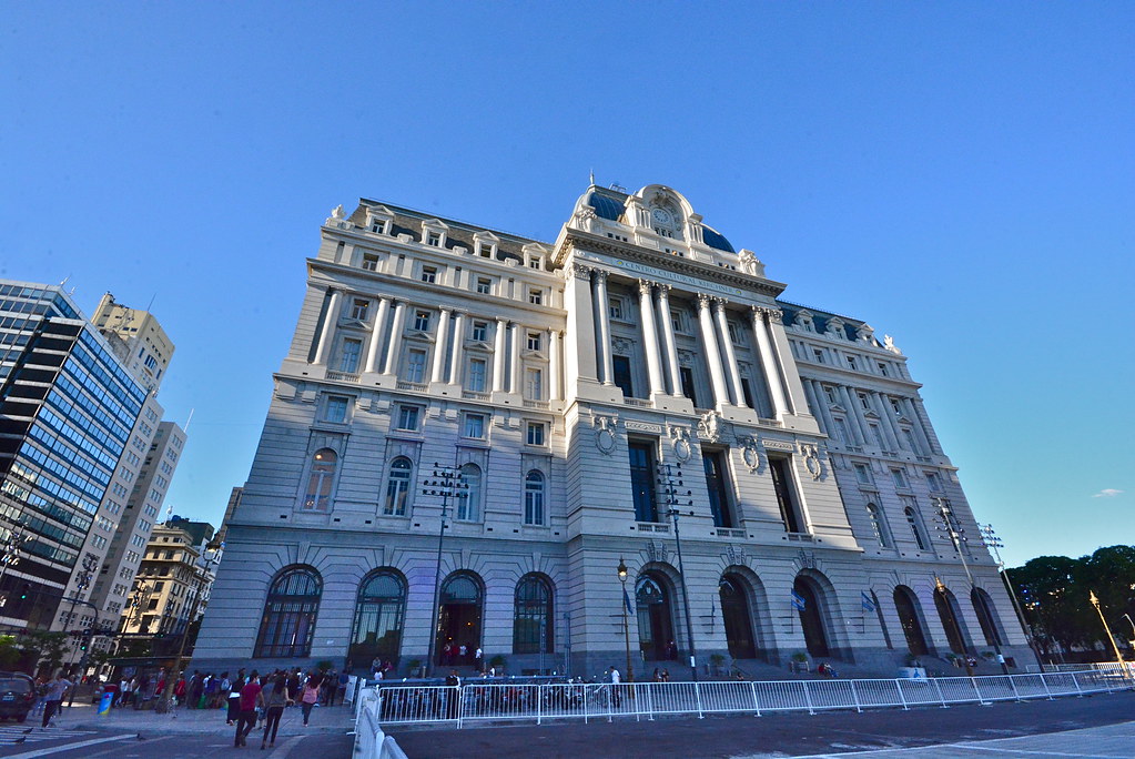 Ofrendas musicales- Fachada del Centro Cultural Kirchner