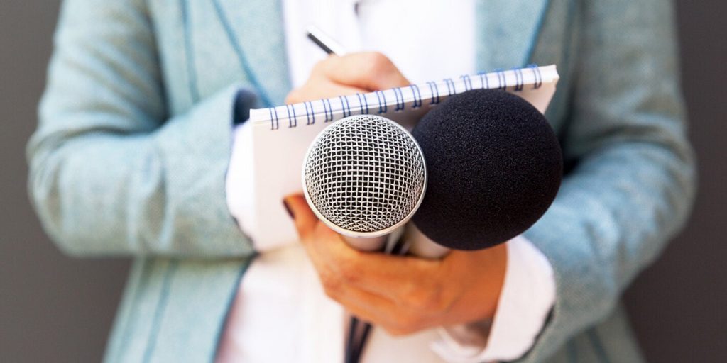 Periodismo - Microfonos