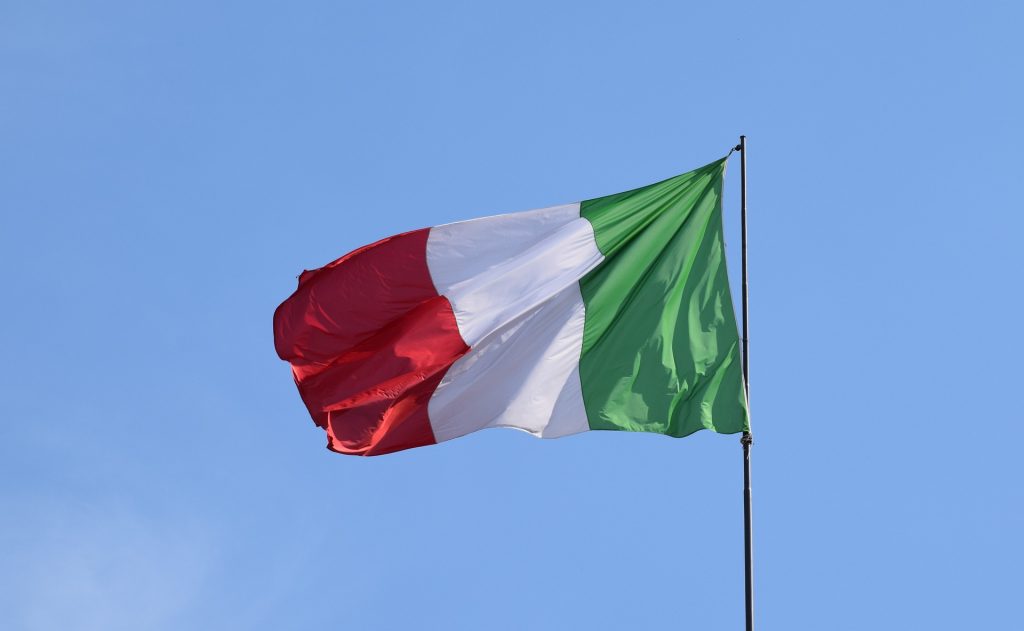 Corsi di Italiano - Bandiera