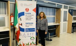 Laura Marini - En El Consulado De Moron.