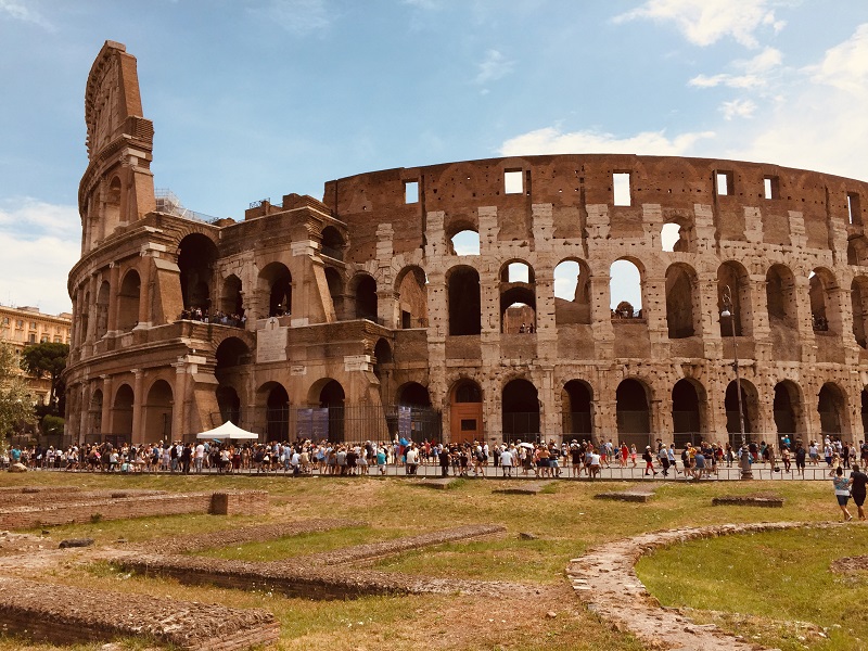 Coliseo Romano - Coliseo De Roma De Dia.