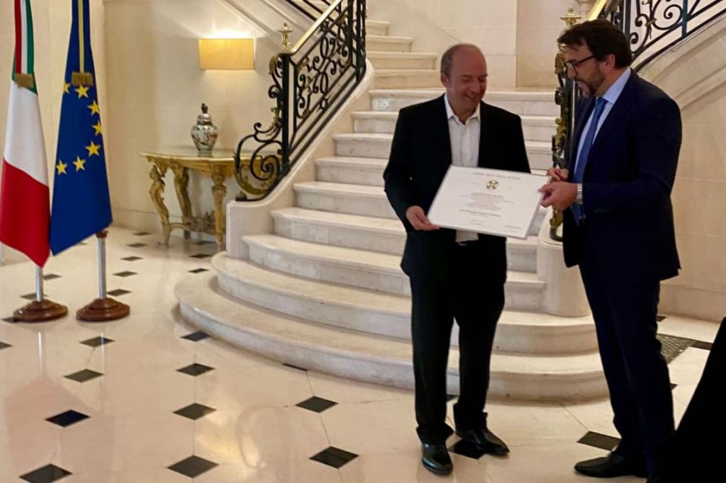 Confessore - Embajada De Italia.