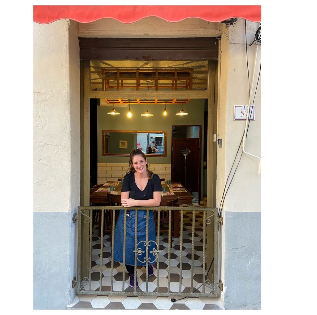 Chiara Brogno - En La Pizzeria