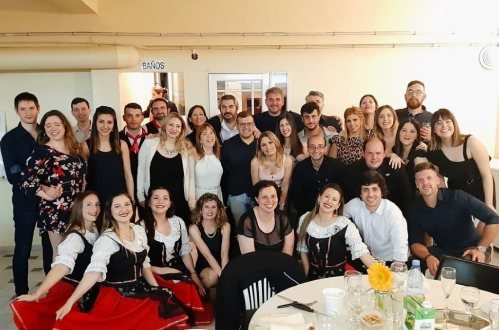 Nuevas Generaciones Italianas - Ngi En La Faca