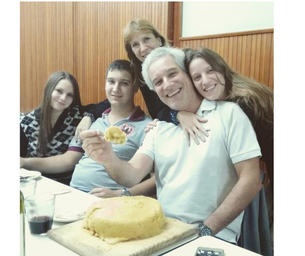 Giuliana Amistadi - Giuliana En Familia