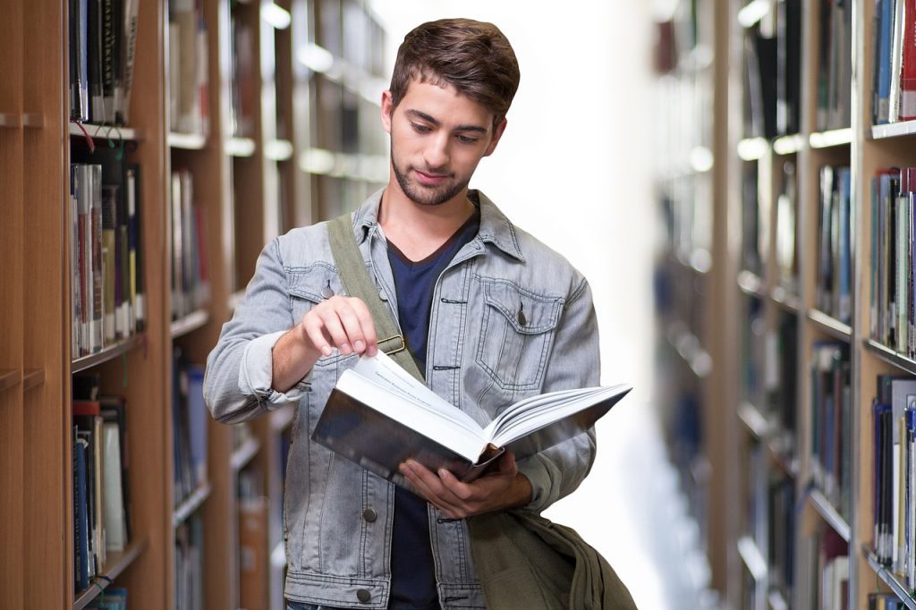 MAECI - Estudiante Universitario.