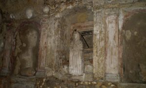 la nicchia della santa nella cripta di santa restituta