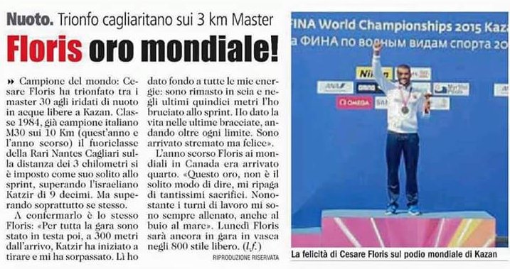 Piazzetta Società Rari Nantes la nuova piazza cittadina. Nuoto Mare Sardegna Cesare Floris Kazan 2015. Articolo dell'Unione sarda. Lato sinistro il testo, lato destro foto di Cesare Floris durante la premiazione a Kazan.