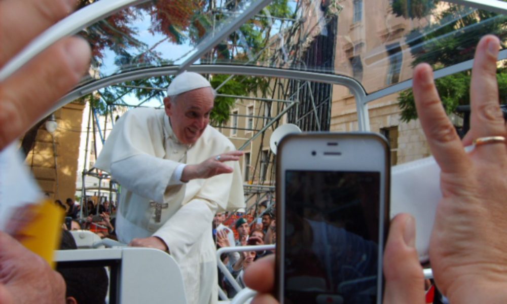 Papa Francesco Dalla Sardegna Gli Auguri Di Buon Compleanno Itcagliari