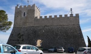 primo piano del Castello Monforte
