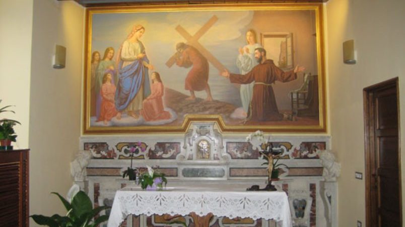 Cropped Altare Cappella Padre Pio.jpg