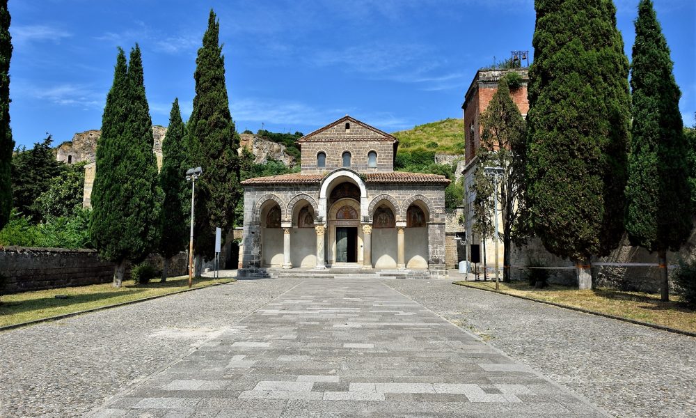 La celebre Abbazia benedettina di Sant'Angelo in Formis