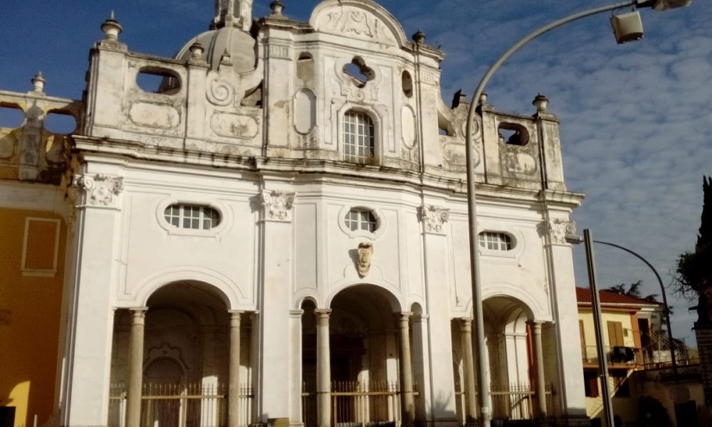 Facciata della chiesa di Santa Maria delle Dame Monache