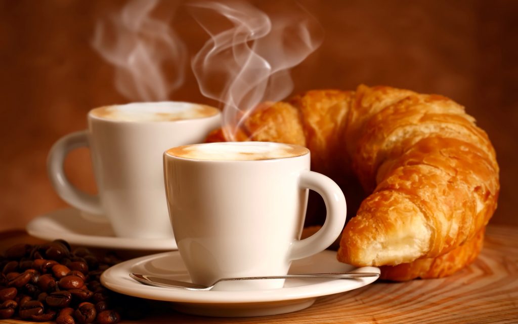 Caffè - cornetto e cappuccino 