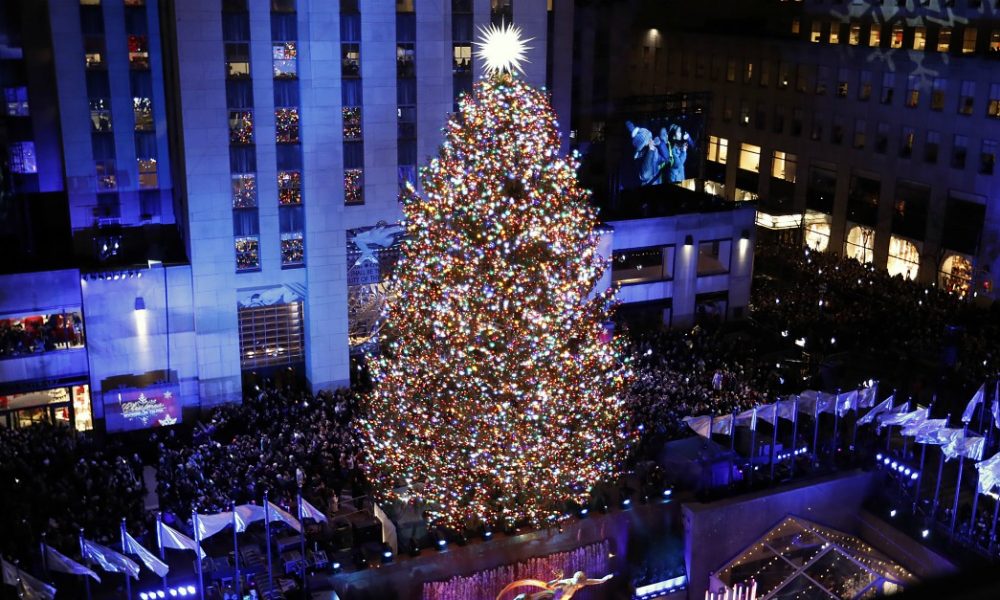 Rockefeller Center Natale.Rockefeller Center E L Albero Di Natale Voluto Da Un Ciociaro Itcassino