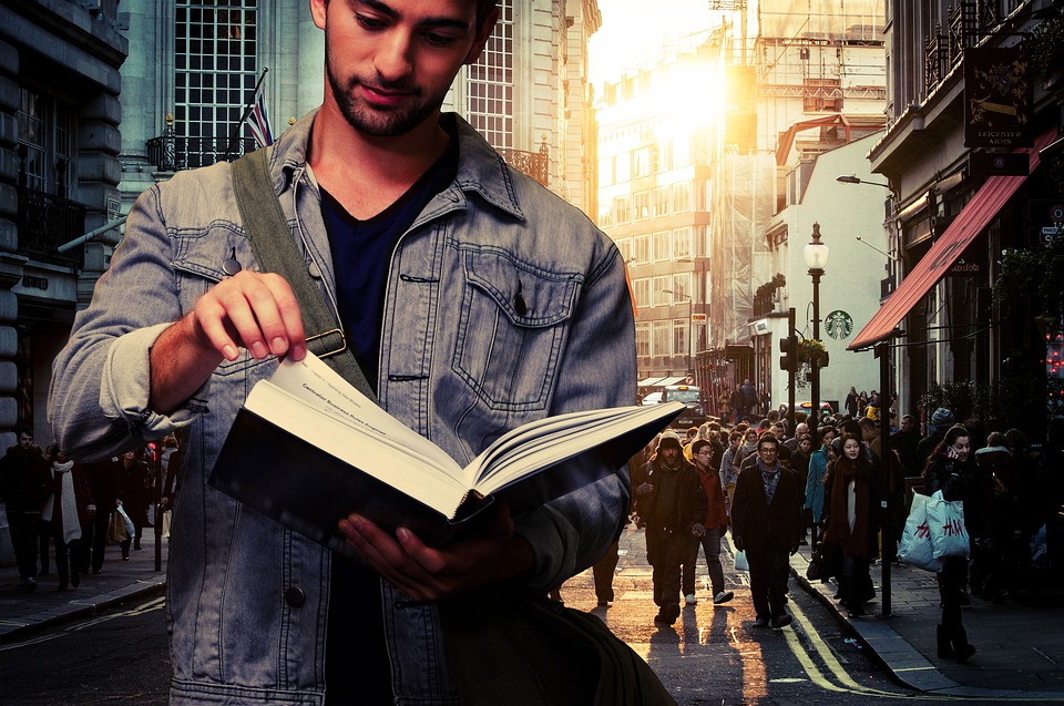 Giuseppe De Rita - Ragazzo con libro