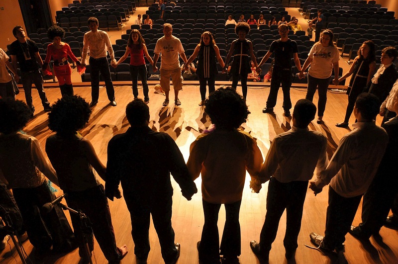 Spettacoli Attori A Teatro