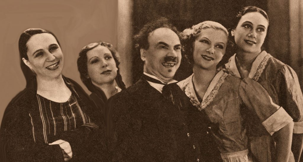 Accanto al grande Angelo Musco, in “L’eredità dello zio Buonanima”, da sinistra Zoe Incrocci, Lulù Marinelli, Elda De Giorgi e Annina Bragaglia