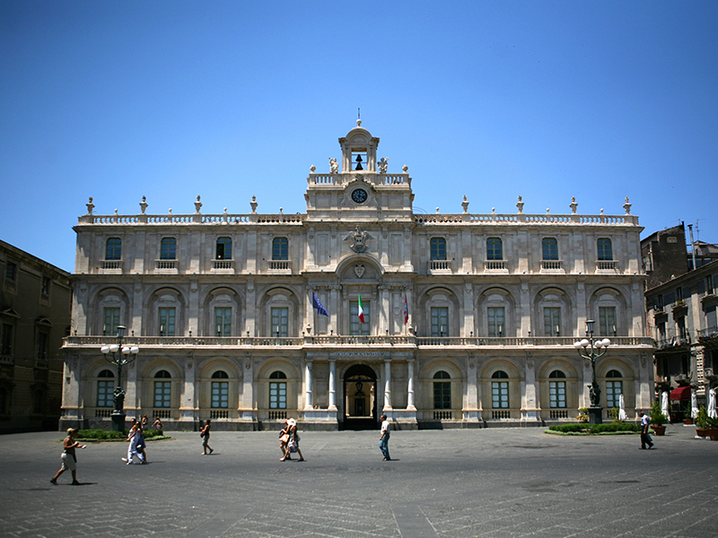 Catania Piazza Universita'