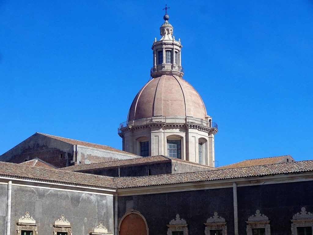 Foto della cupola della Chiesa San Nicolò l'Arena