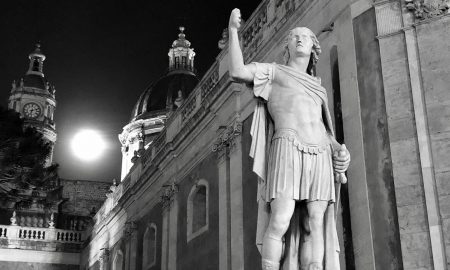 “la Luna”