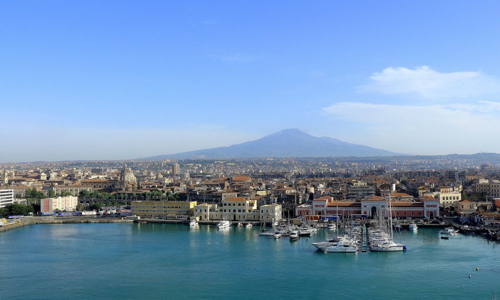 Turismo a Catania, boom di crocieristi