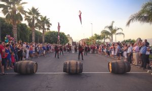 Il palio delle botti di Eustachio è uno degli eventi più caratteristici e suggestivi che celebra la cultura contadina, con l’obiettivo di far conoscere le modalità di fabbricazione delle botti di vino e i prodotti locali di quel territorio.