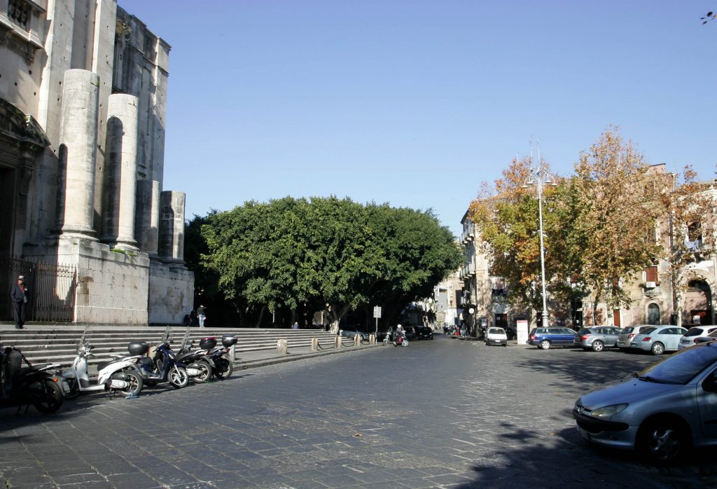 Piazza Dante