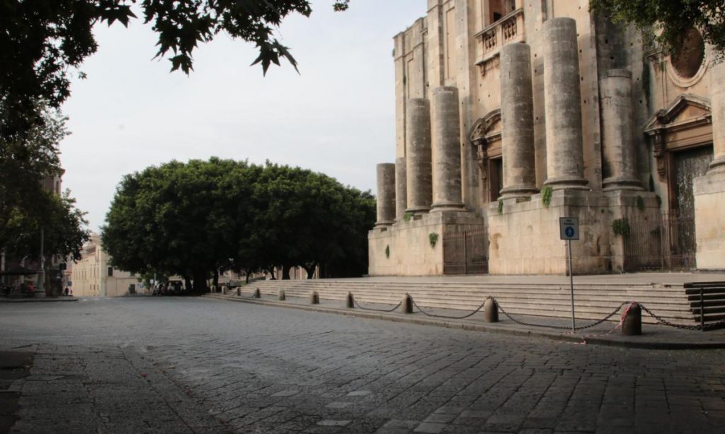 Piazza Dante Pedonale