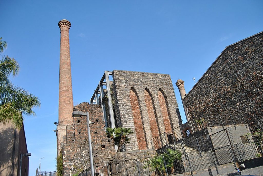 Ciminiere di Catania, di Archeo