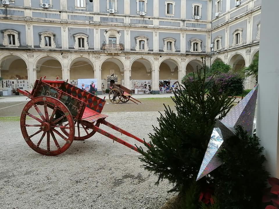 Palazzo dei Minoriti è un vero e proprio gioiello del Barocco catanese. Appartiene alla Provincia Regionale di Catania. In particolare, l’ala est dell’edificio, prospiciente su via Etnea, è la sede della Prefettura.