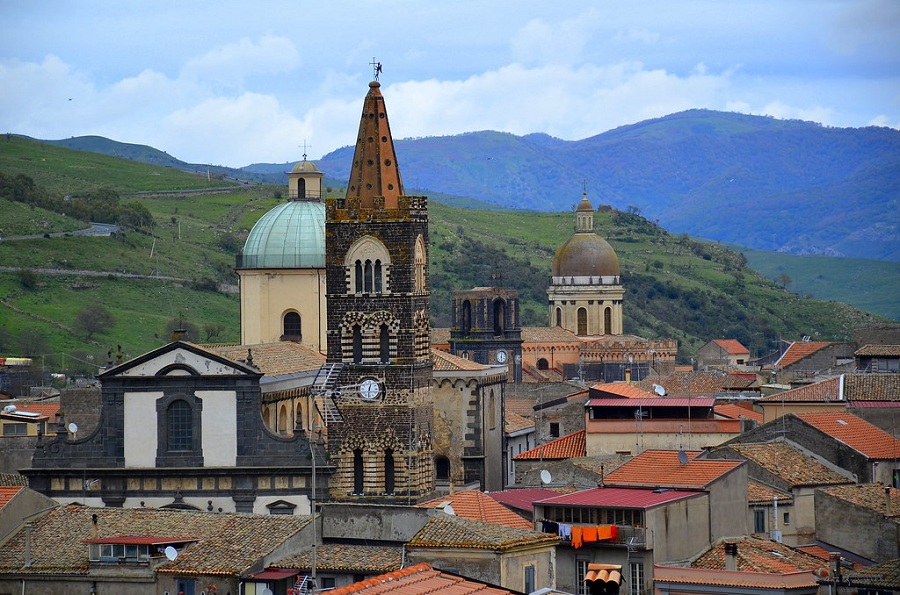 By Mauro Fc Is Licensed Under Cc By 2.0