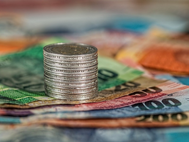 monete e banconate destinati alle scuole catanesi - Foto: Pixabay