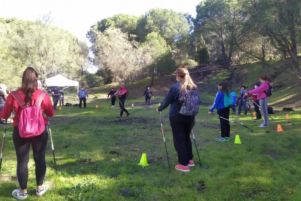 Nordic Warking - un gruppo in allenamento - Foto: concessione Sciacca