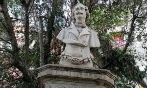 Giovanni Pacini nato a catania da una famiglia di artisti in turnèè fu compositore e musicista di gran fma