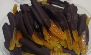 Scorzette d'arancia candite: una merenda genuina e naturale