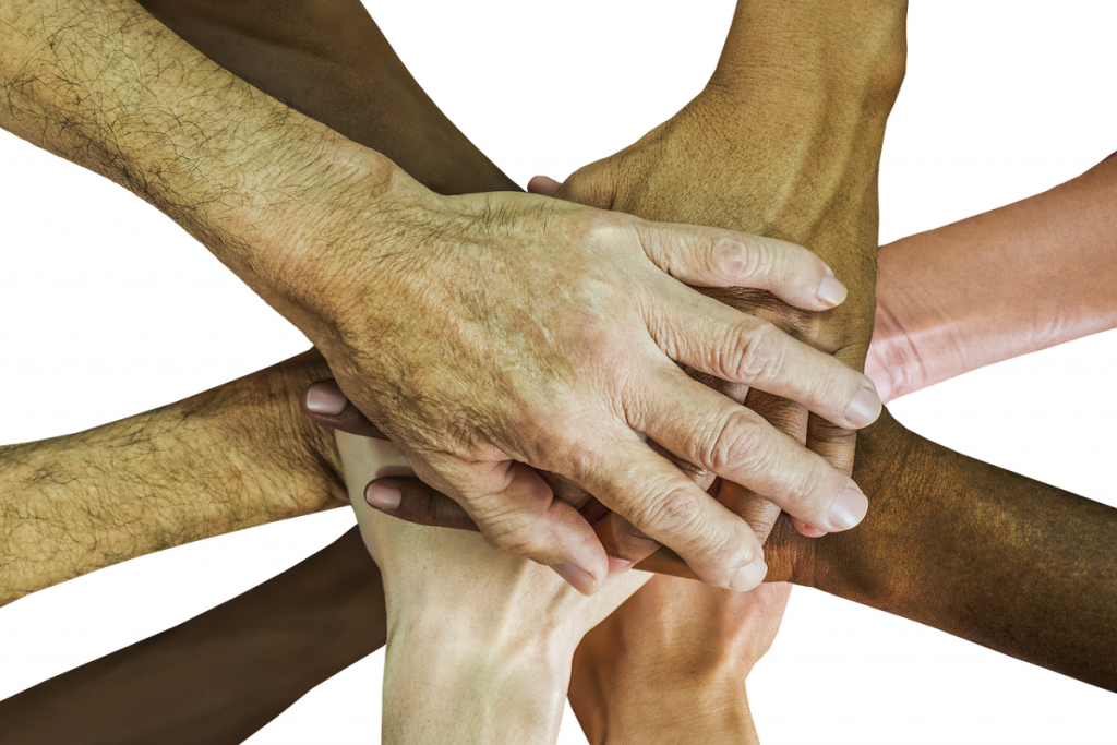 Coo.pe.c.c Catania: le mani dei presidenti- Foto:Pixabay