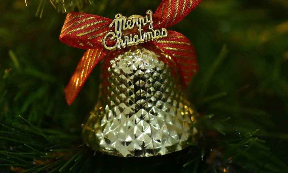 Piatti di Natale- una campanellina di Buon Natale- Foto: Pixabay