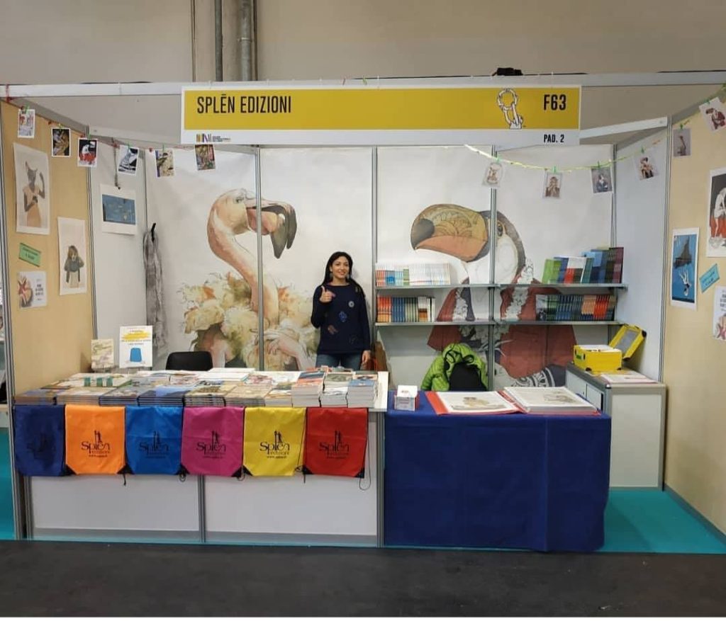 Surya Amarù nello stand della Splēn Edizioni