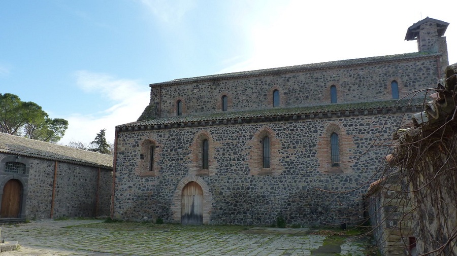 6233010a59d15 6233010a59d16maniace Castello Nelson Abbey Church By Ukdamian Is Marked With Cc By Nc 2.0..jpg